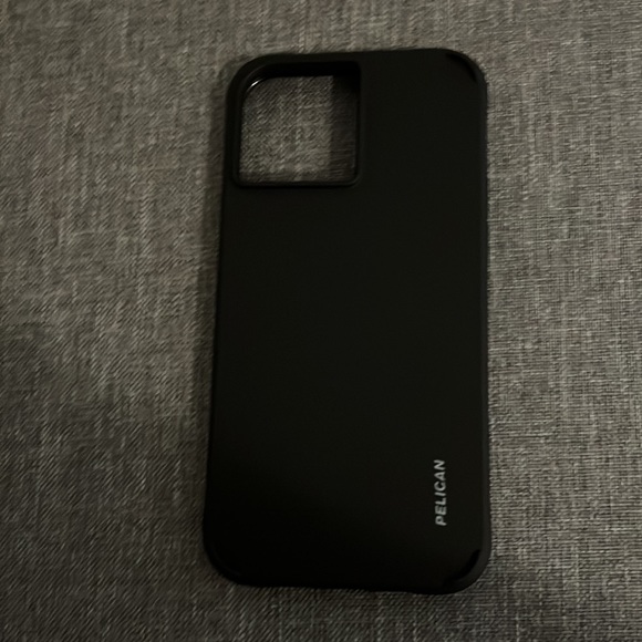 Pelican and Sarina 2 brand new cases for iPhone 13 Pro Max - Picture 5 of 6